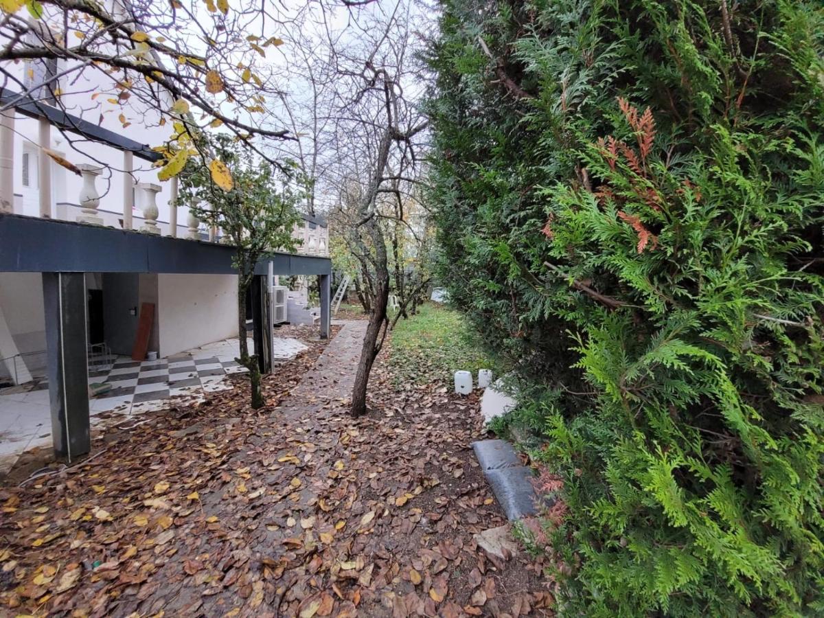 Residence Miranda Дижон Екстериор снимка