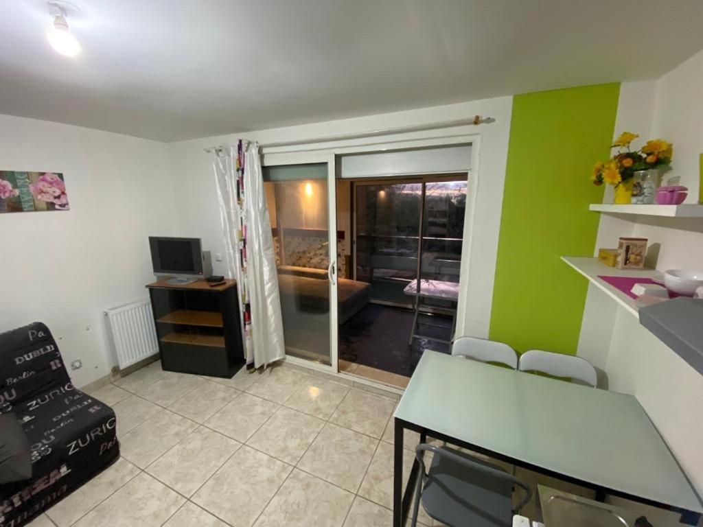 Residence Miranda Дижон Екстериор снимка