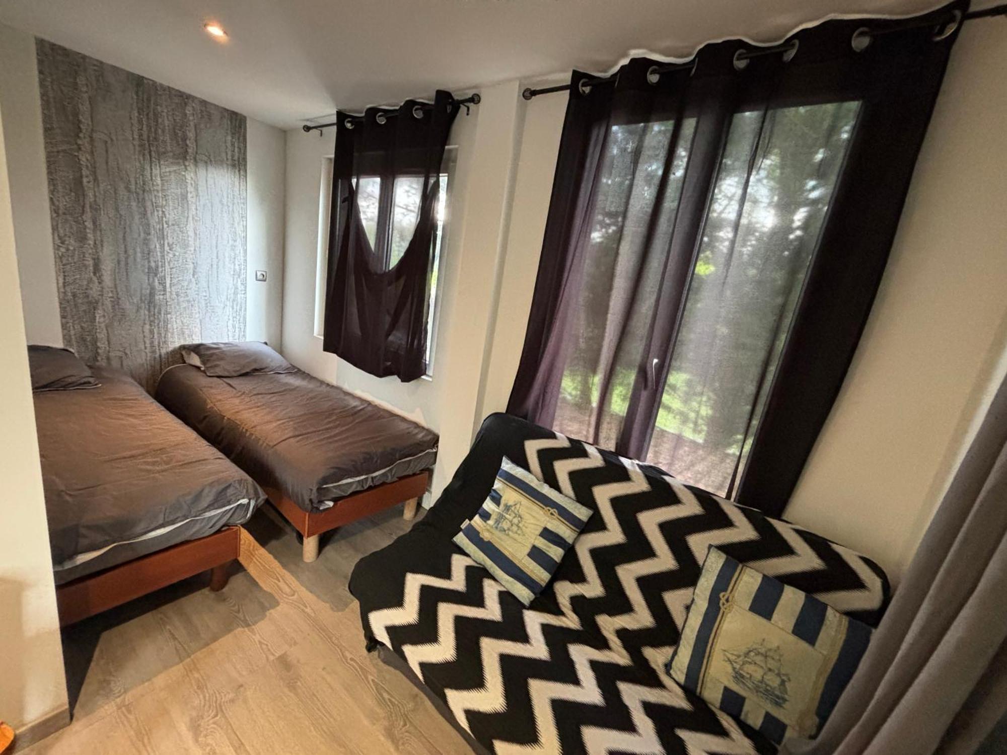 Residence Miranda Дижон Екстериор снимка
