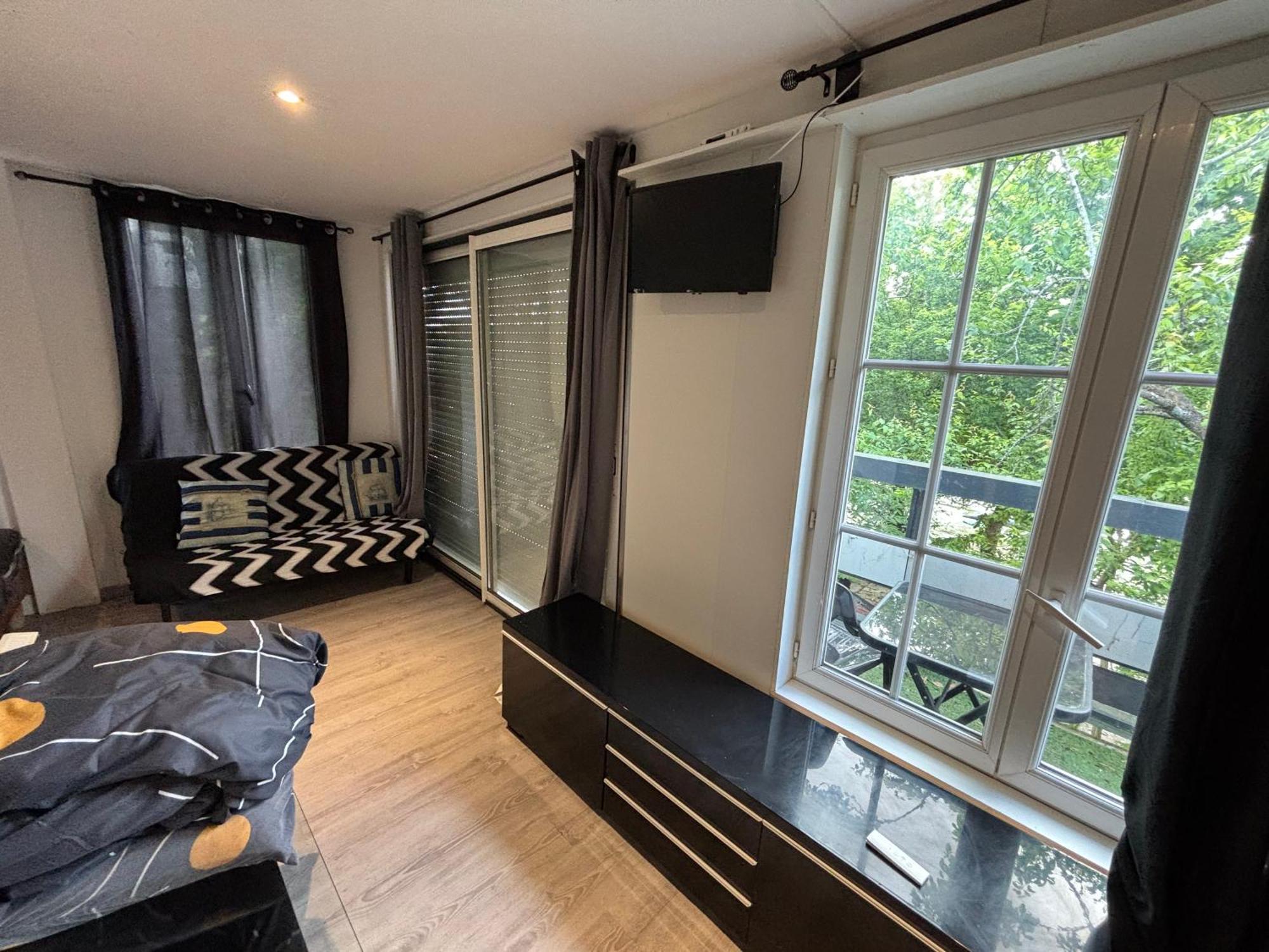 Residence Miranda Дижон Екстериор снимка