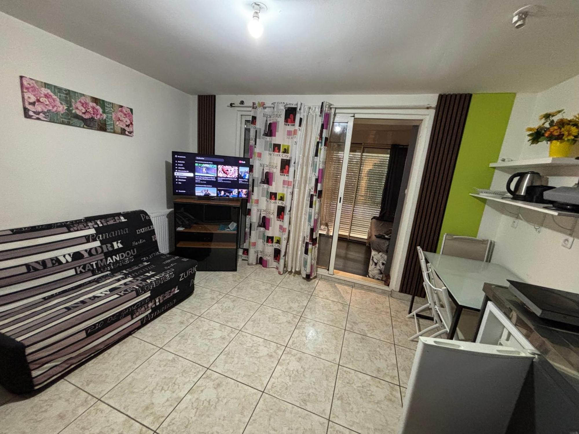 Residence Miranda Дижон Екстериор снимка